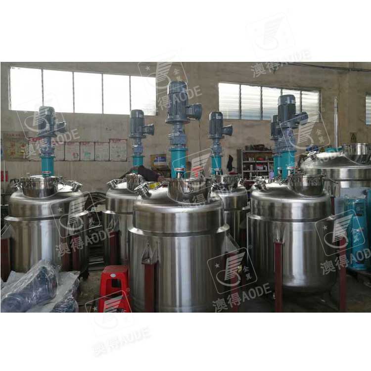 5000L不鏽鋼(gāng)反應釜(fǔ)