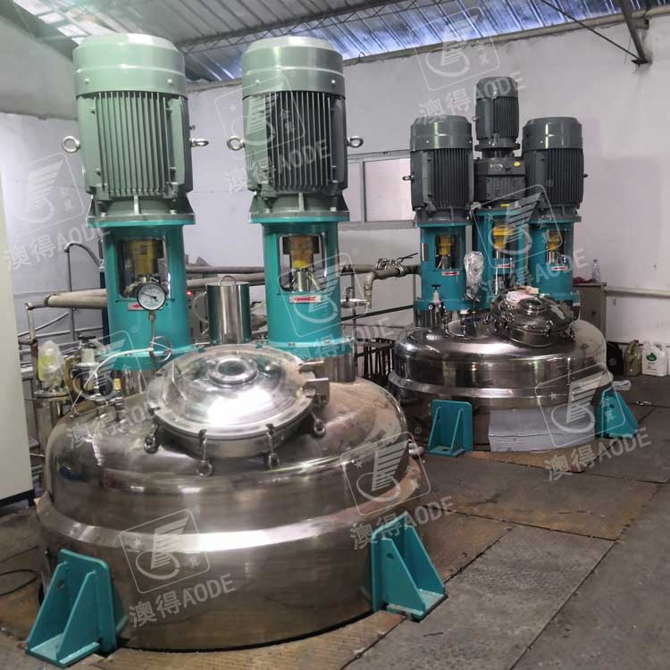 2000L膠漿增(zeng)稠罐